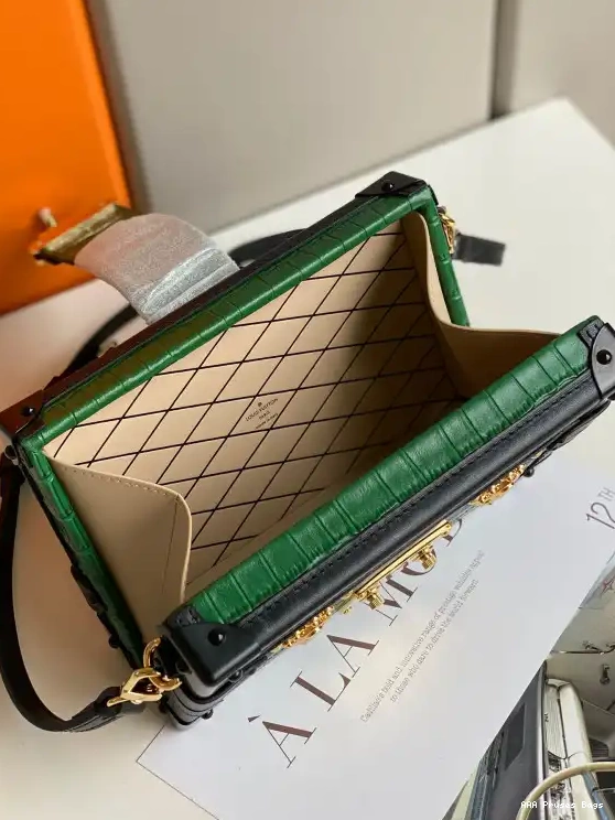 AAA Replica Ru PETITE LOUIS VUITTON MALLE 0704